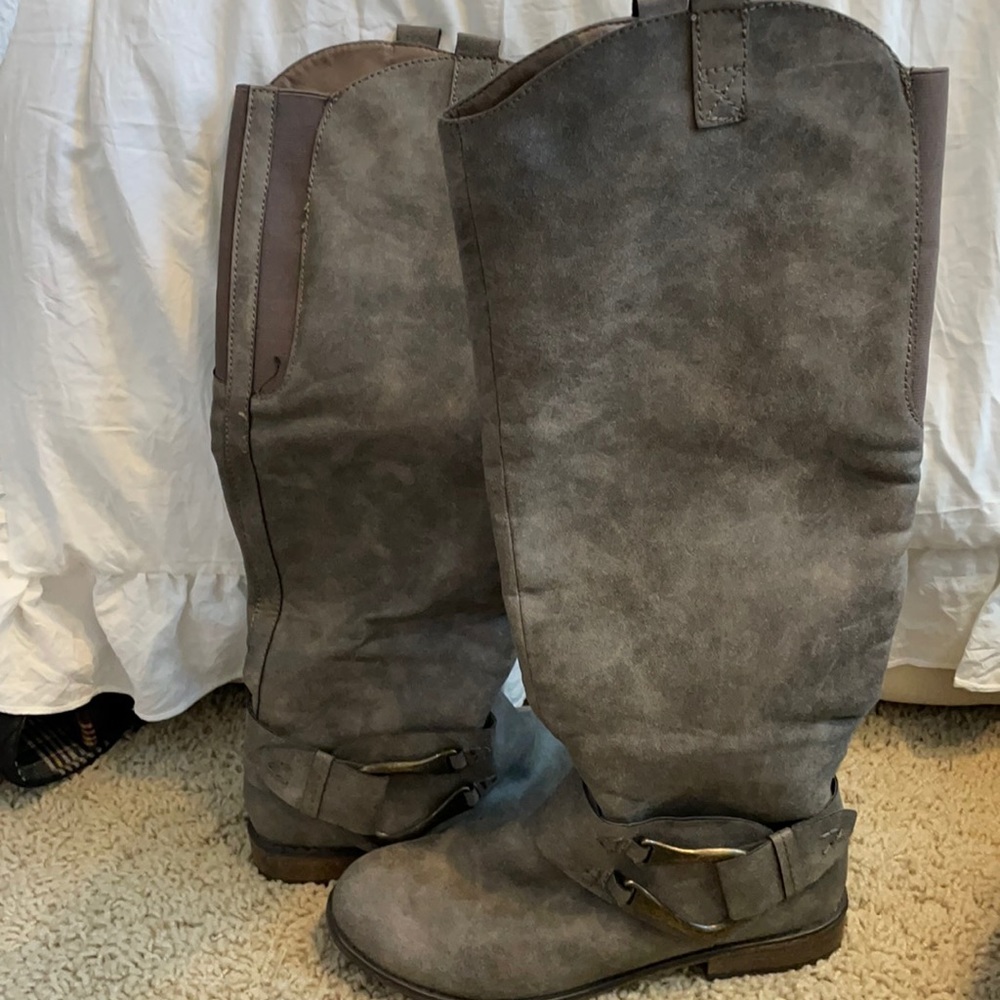 MOSSIMO SUPPLY CO. Target brand tall grey boots